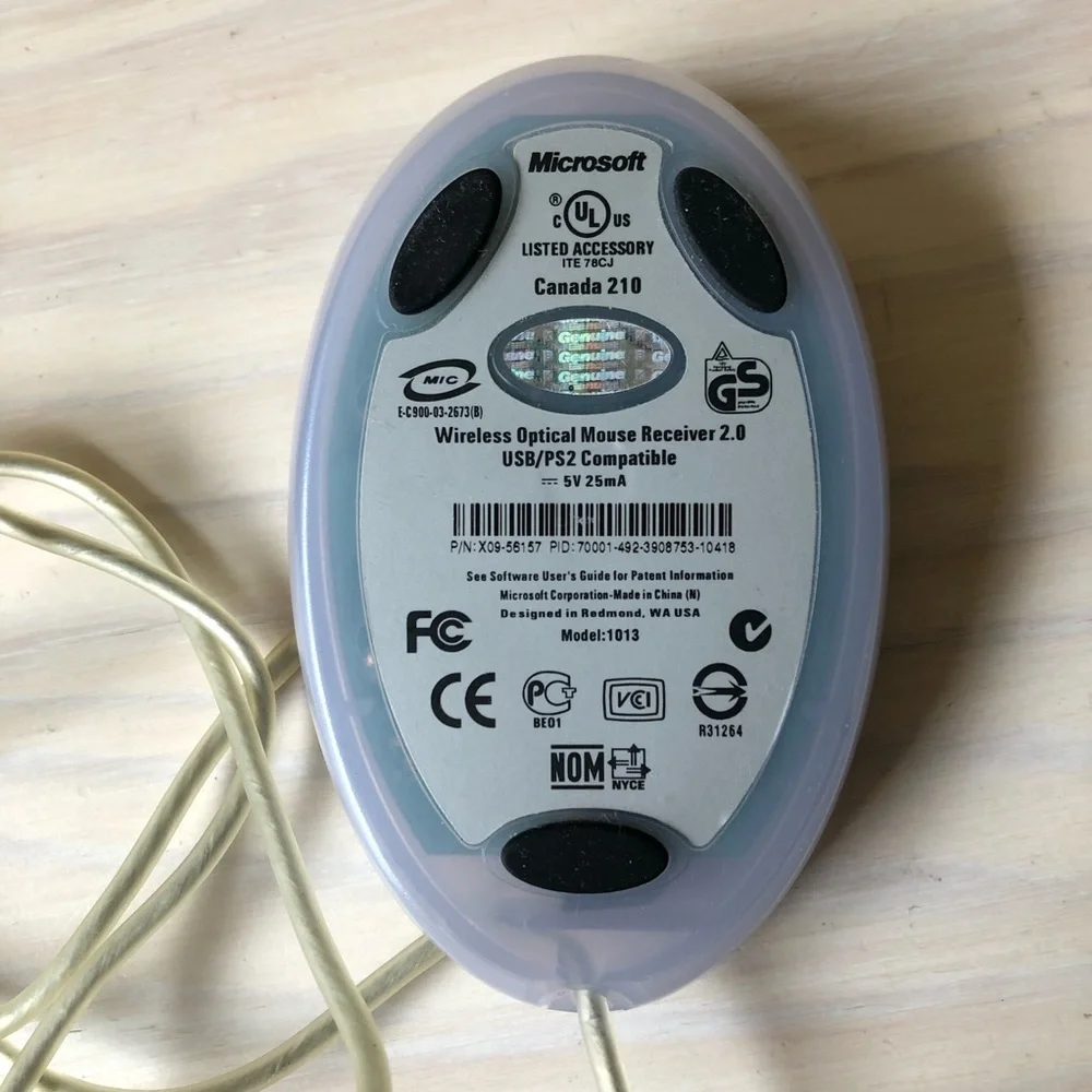 Microsoft Wireless Optical Mouse & USB 2.0 Receiver Cable